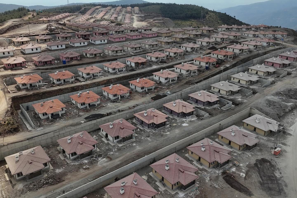 Belen Kömürçukuru Köy Evleri Son Aşamada