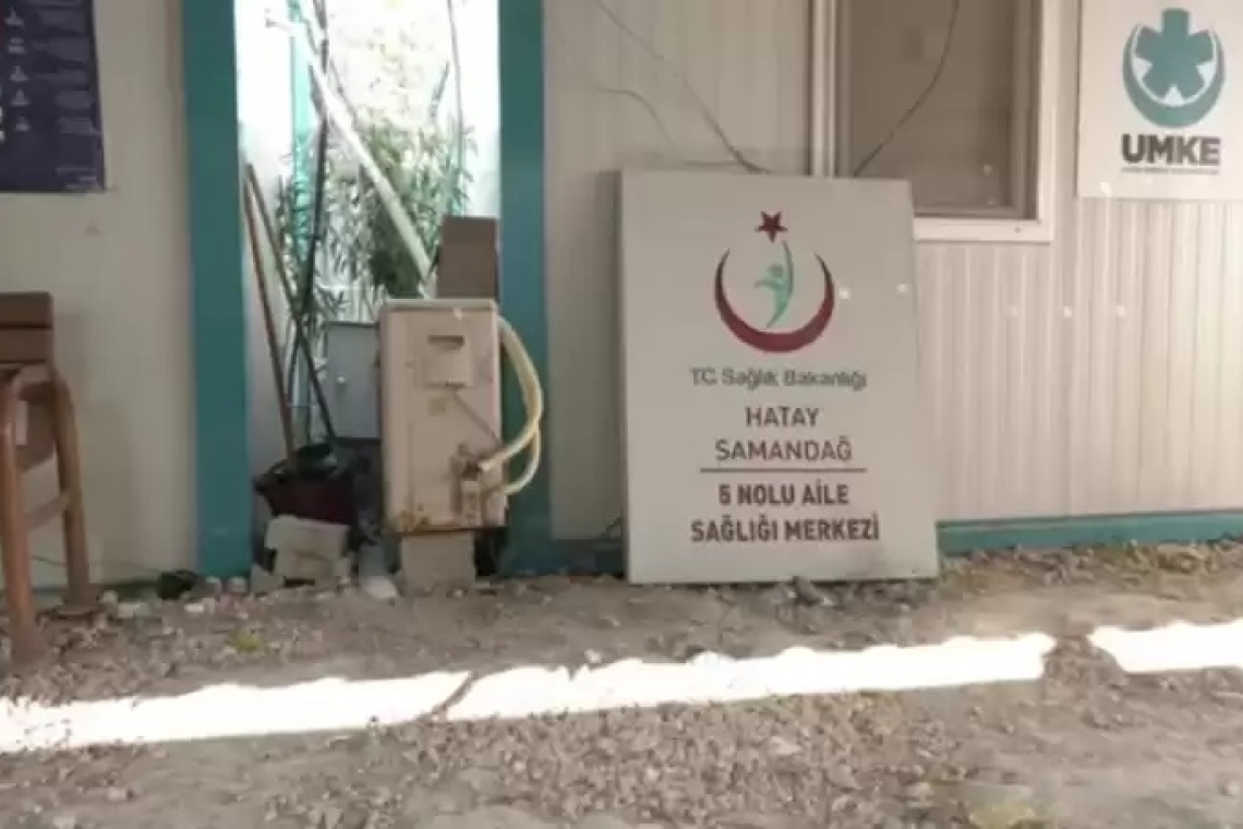 Deprem Bölgesindeki Sağlık Çalışanlarına Ceza Değil, Destek Verilmeli