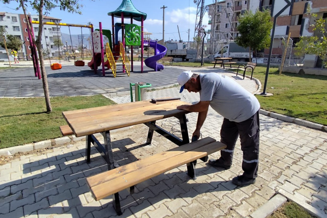 ANTAKYA'DA PARK VE YEŞİL ALANLARDA BAKIM ÇALIŞMALARI
