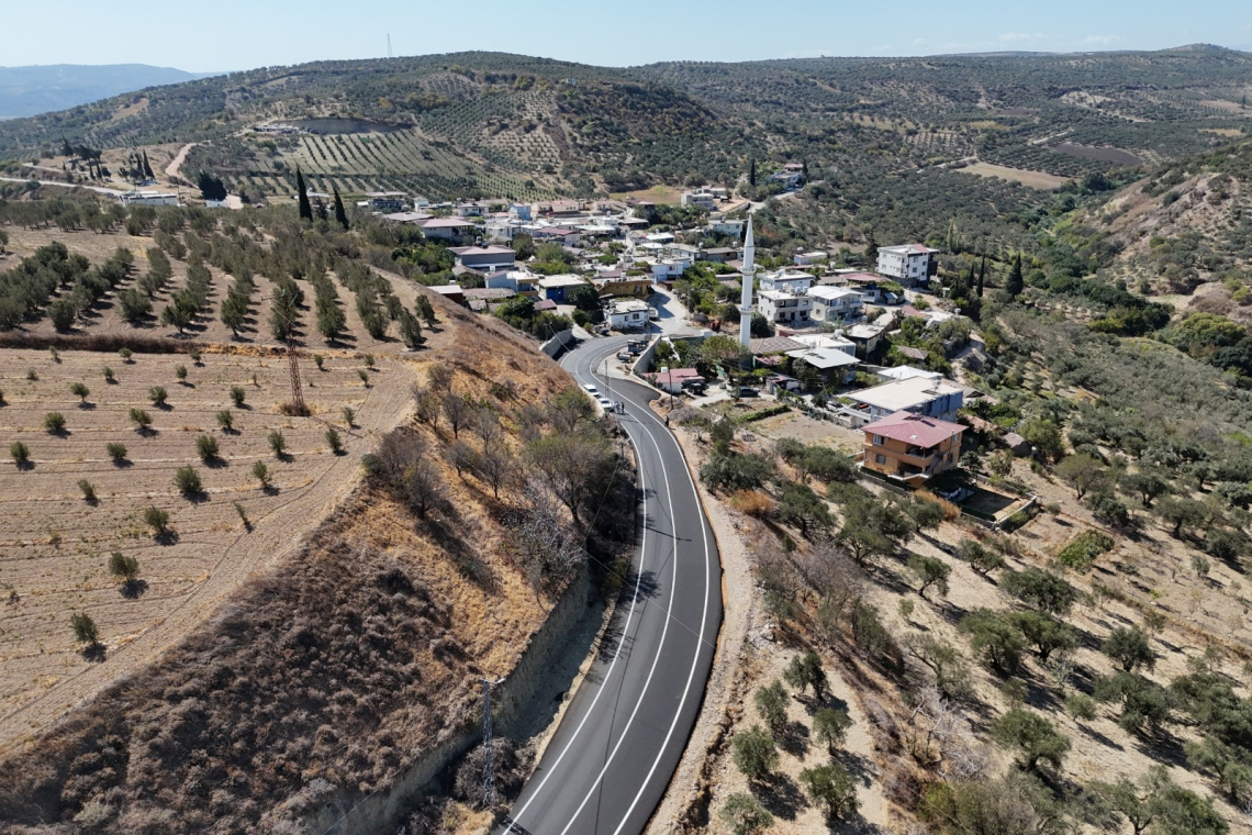 ALTINÖZÜ-ANTAKYA BAĞLANTI YOLUNA ASFALT