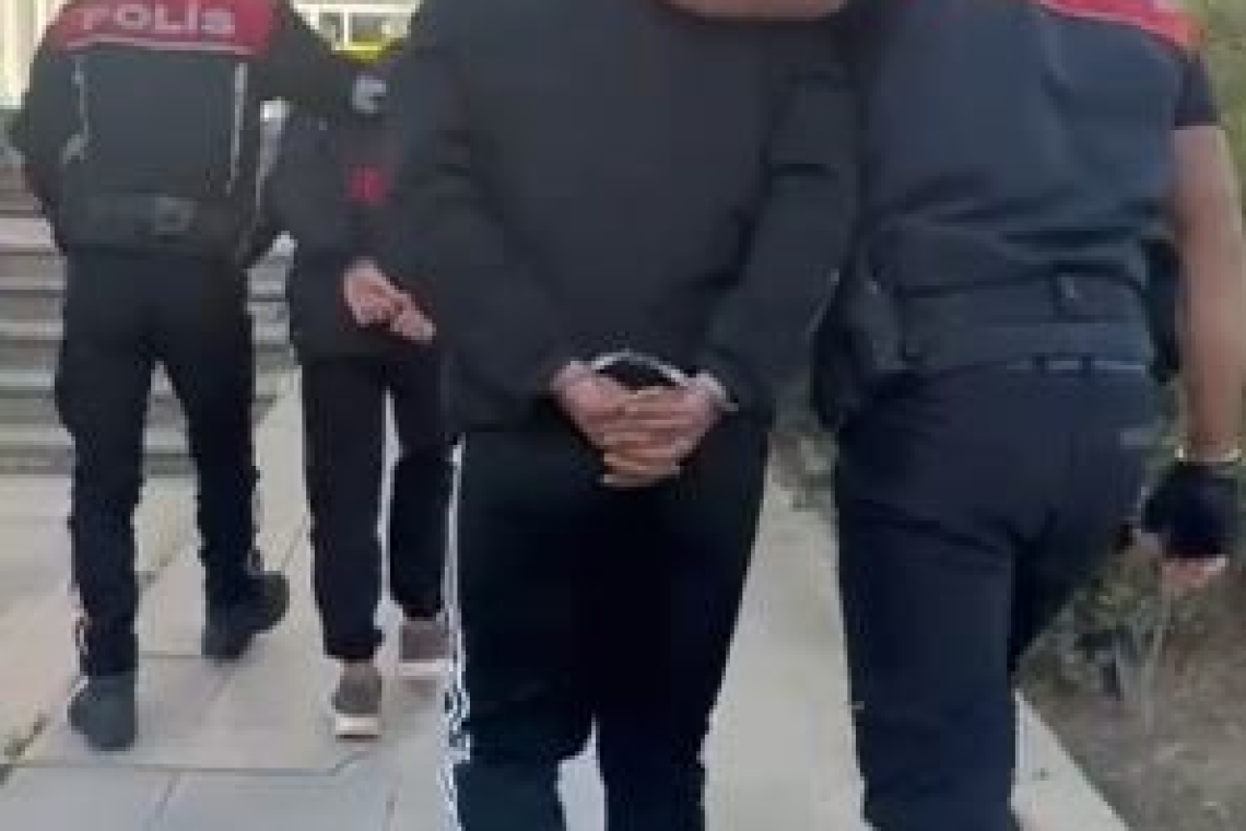 Yağma Suçundan Aranan 2 Kişi Yakalandı