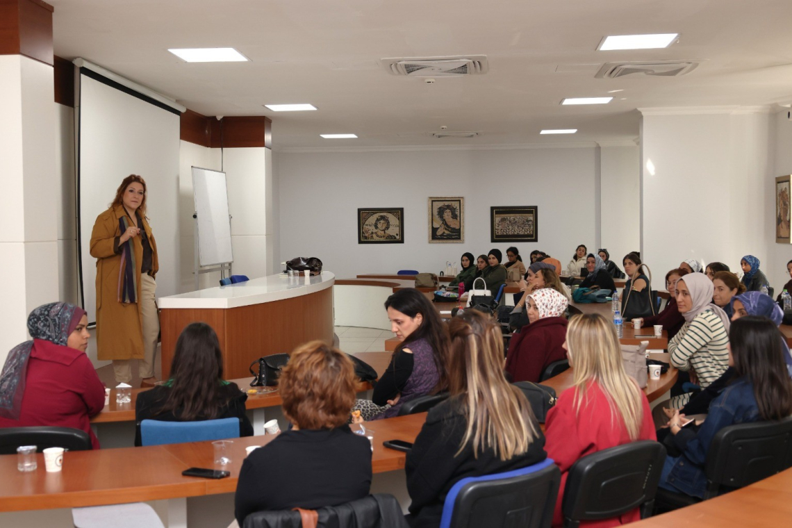 AİLE YILINA ÖZEL KADINLARA EĞİTİM 