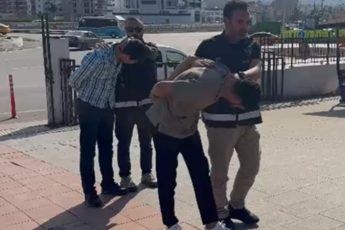 Aranan Hırsızlar Cezaevine Teslim Edildi