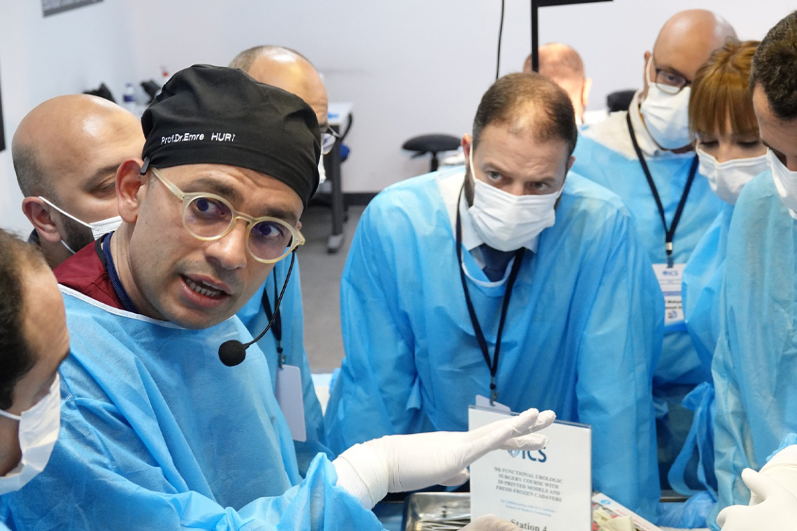 TÜRK ÜROLOGLAR, ROBOTİK CERRAHİDE DÜNYA KLASMANINDA 
