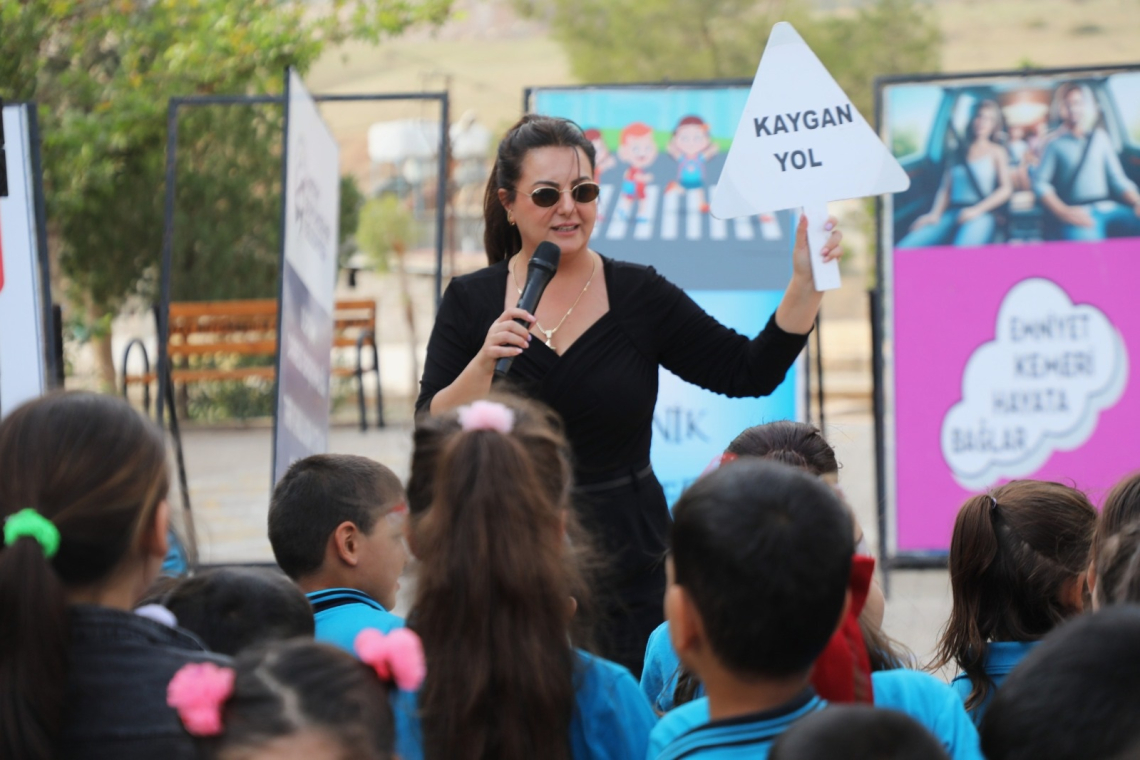 HATAY'DA ÇOCUKLARA TRAFİK BİLİNCİ 