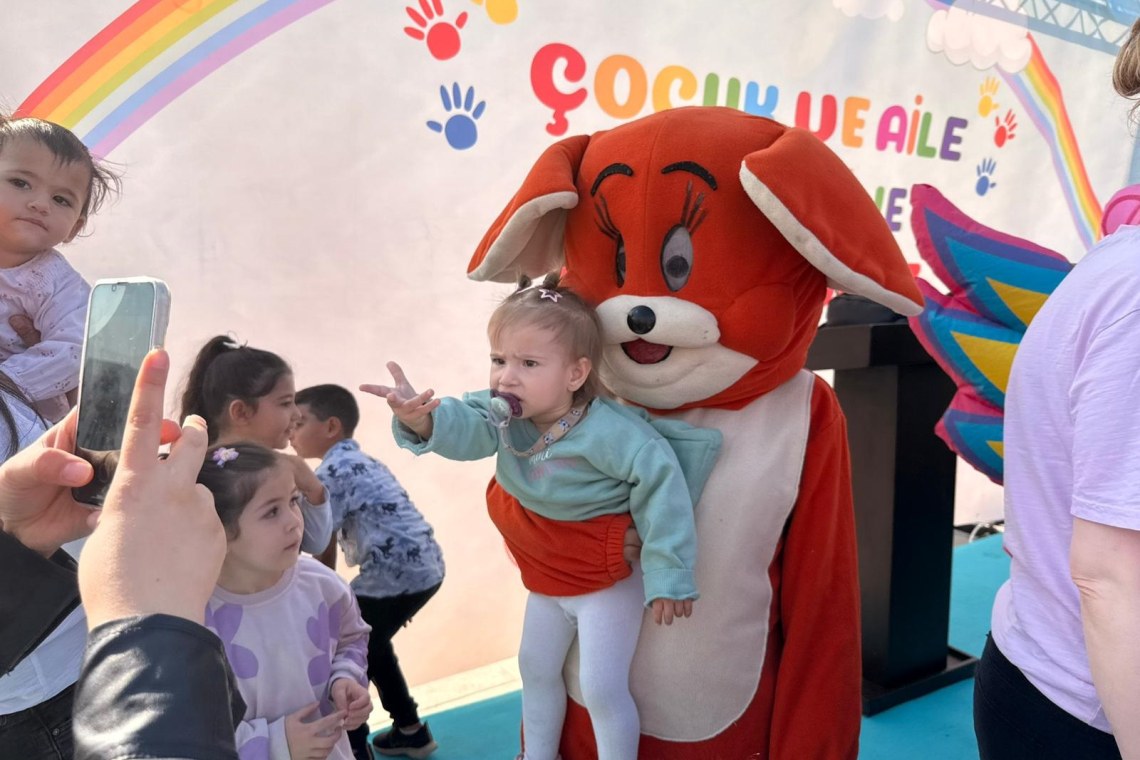 ÇOCUKLAR ÇOCUKLUKLARINI YAŞAMALI