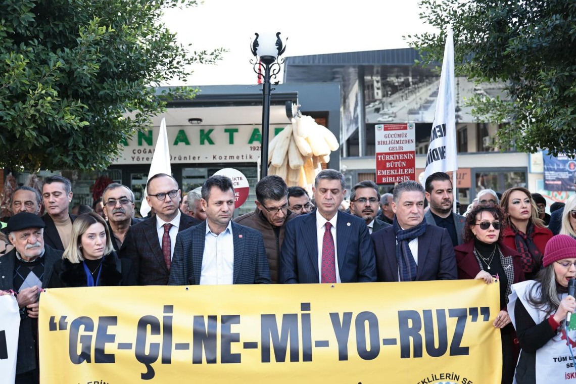 Emeklilerden “İnsanca Yaşama” Talebi