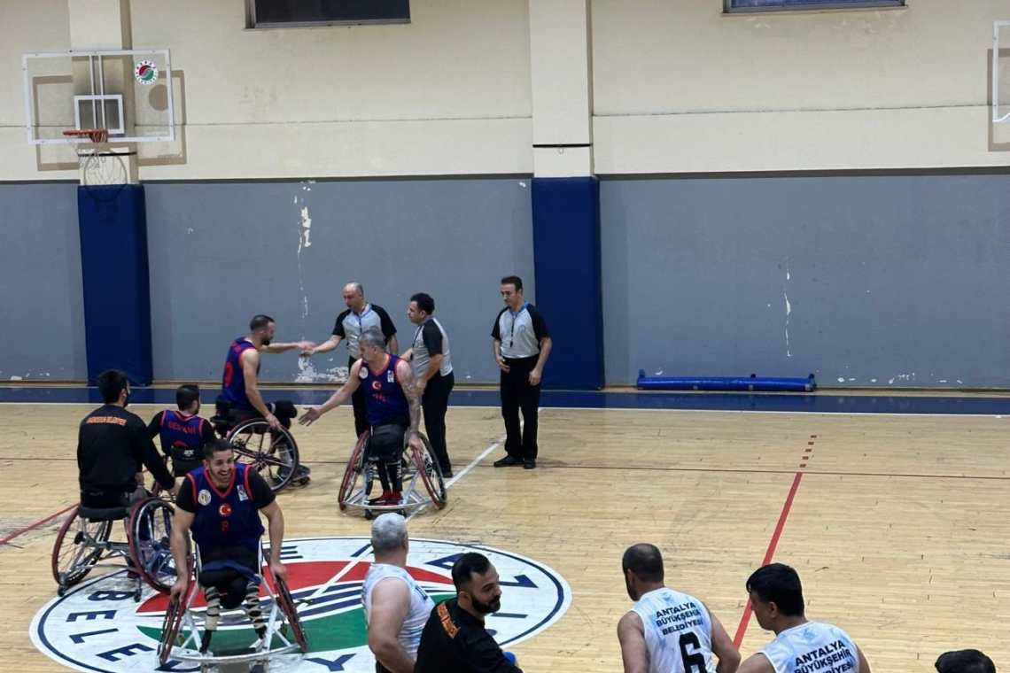 Engelli Basketbolculardan Hatay'a Armağan