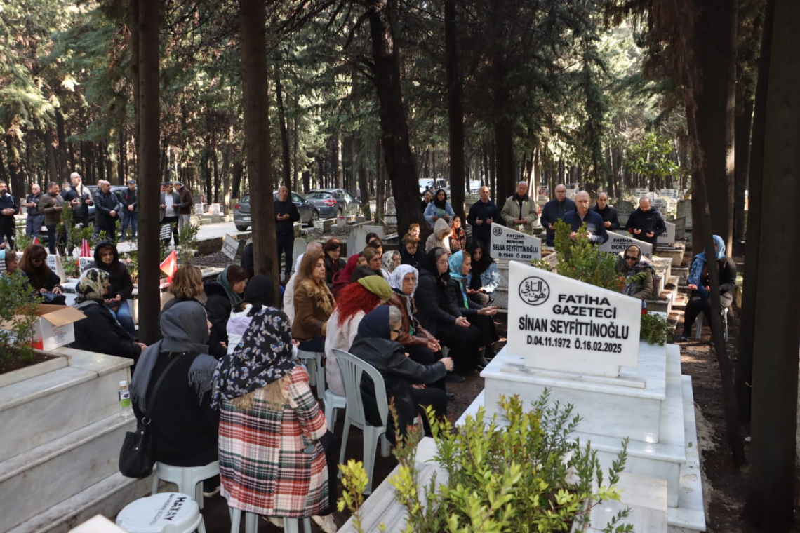 GAZETECİ SİNAN SEYFİTTİNOĞLU’NA ANMA
