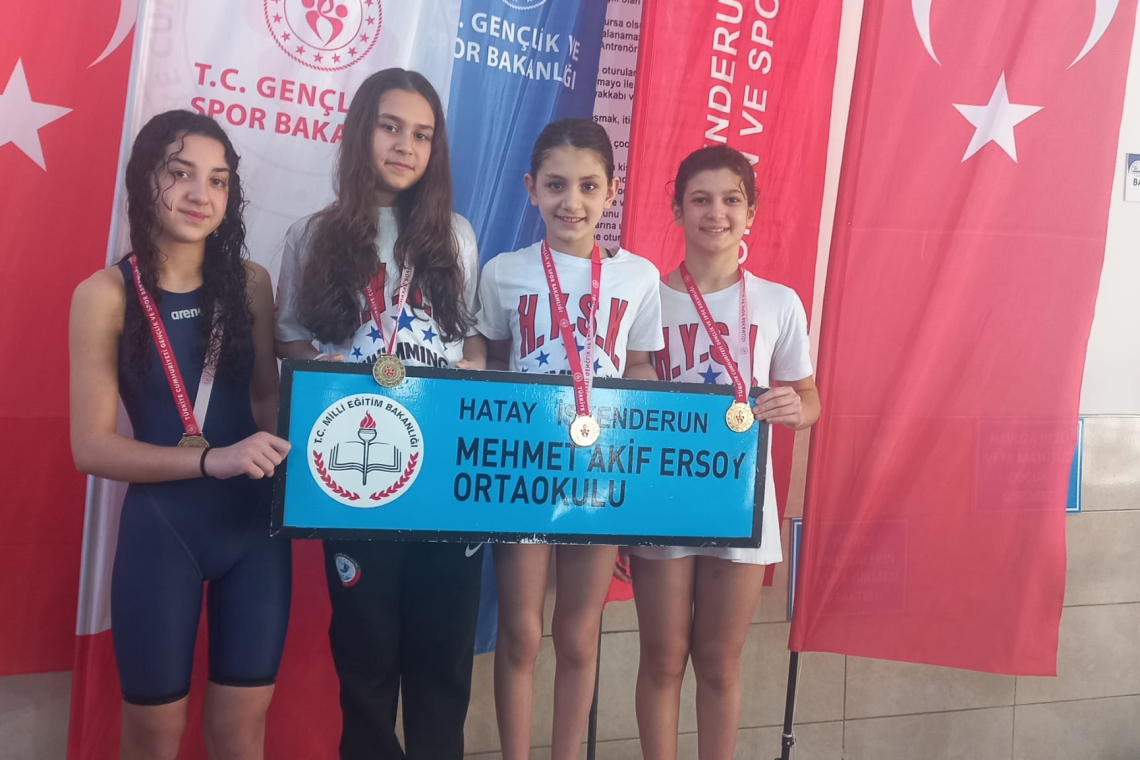 Küçükler Yüzme Şampiyonu; Mehmet Akif Ersoy Ortaokulu 