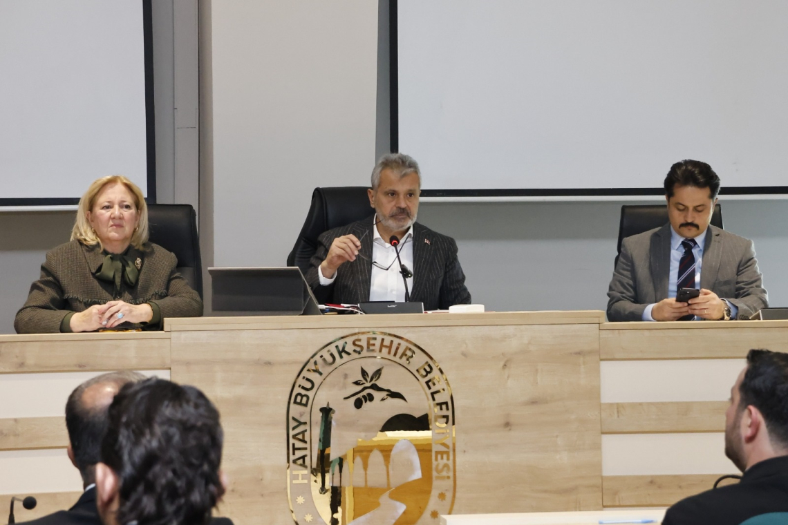 Öntürk: Etrafımız Ateş Çemberi Ama Biz Huzur İçindeyiz