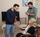 HUZUREVİ’NDEKİ ANNELERE ZİYARET