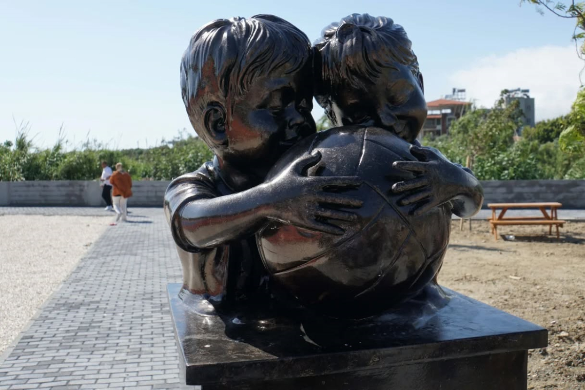 VOLEYBOLUN UNUTULMAZLARI İÇİN ANIT PARK