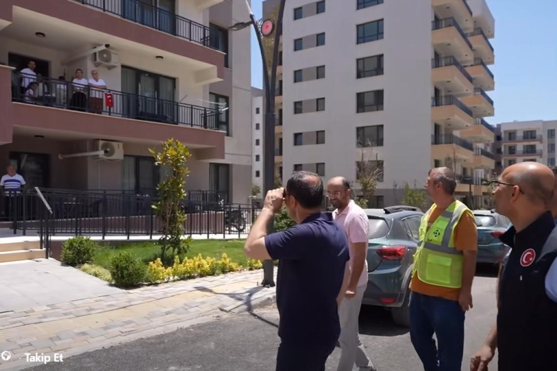 Antakya Atatürk Caddesi'ndeki Konutlara Kavuşma Sevinci