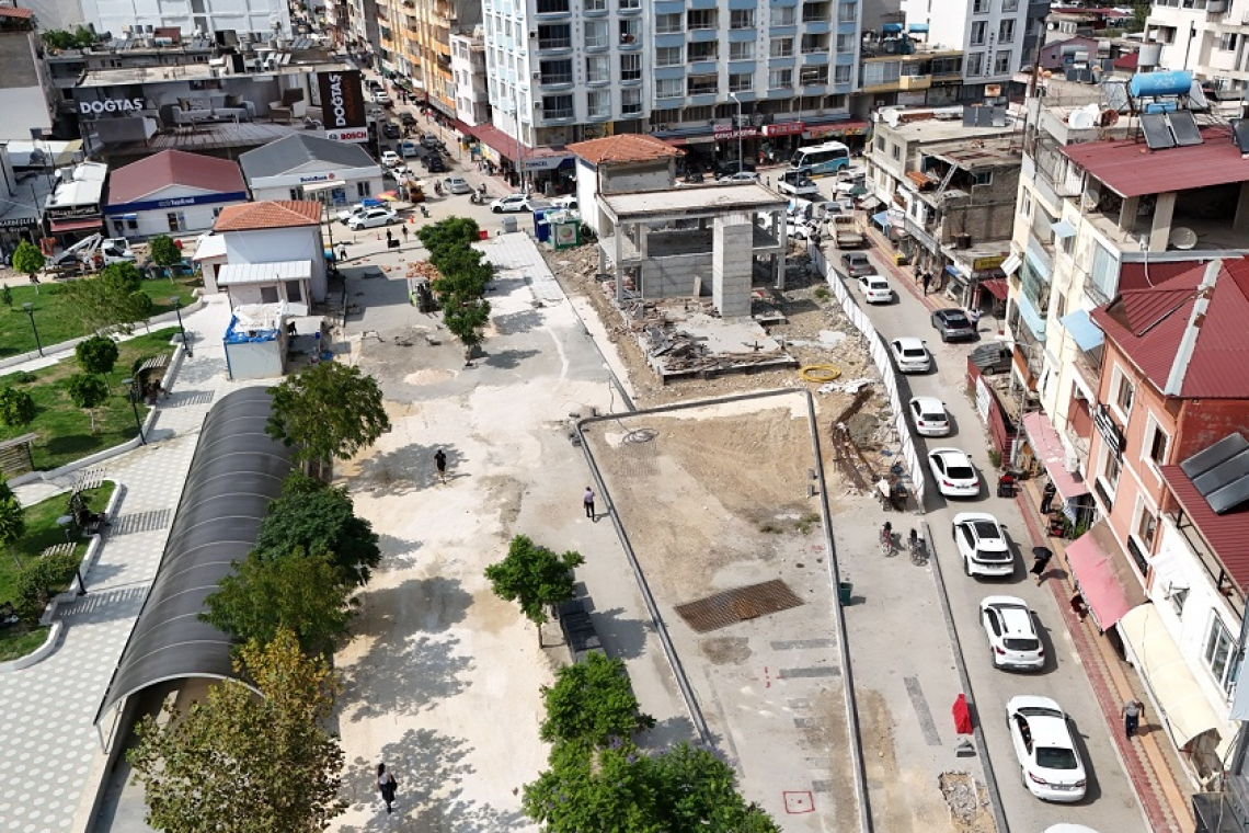 SAMANDAĞ' IN MERKEZİNE MODERN MEYDAN