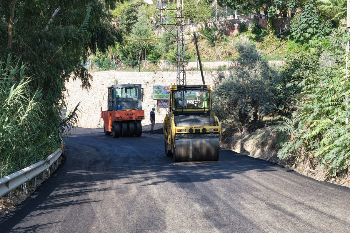 DEFNE İLÇESİNDE 8 MAHALLEYİ KAPSAYAN YOL ÇALIŞMASI