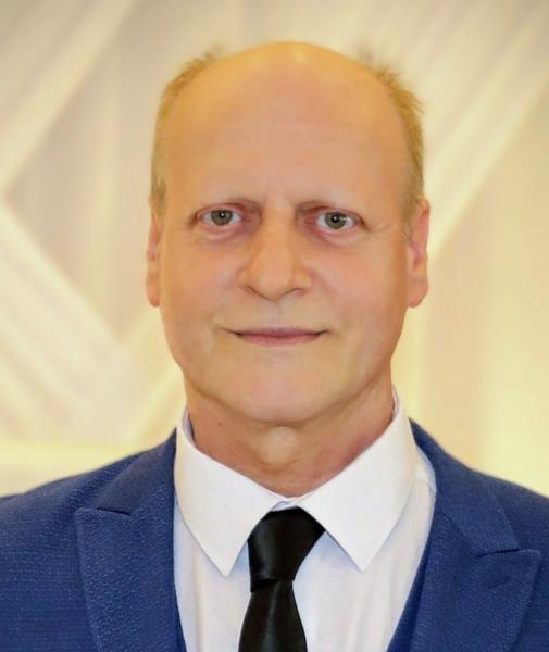beyaz68616775360_n.jpg